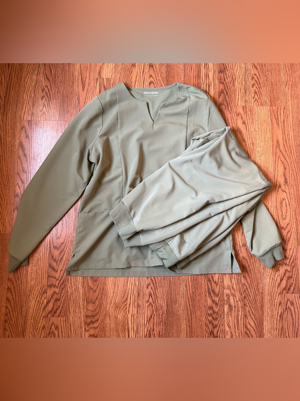 Olive Green women’s Long-Sleeve scrub Set
